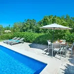 Villa Llosia By Vintage Travel